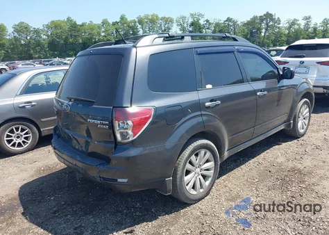 2013 Subaru Forester 2.5X Premium z USA, uszkodzony, nr VIN JF2SHADC7DH404952